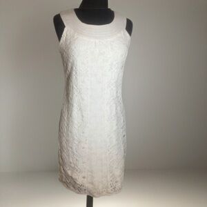 Liz Claiborne Brocade White lace layered over cotton dress. Hidden side zip M